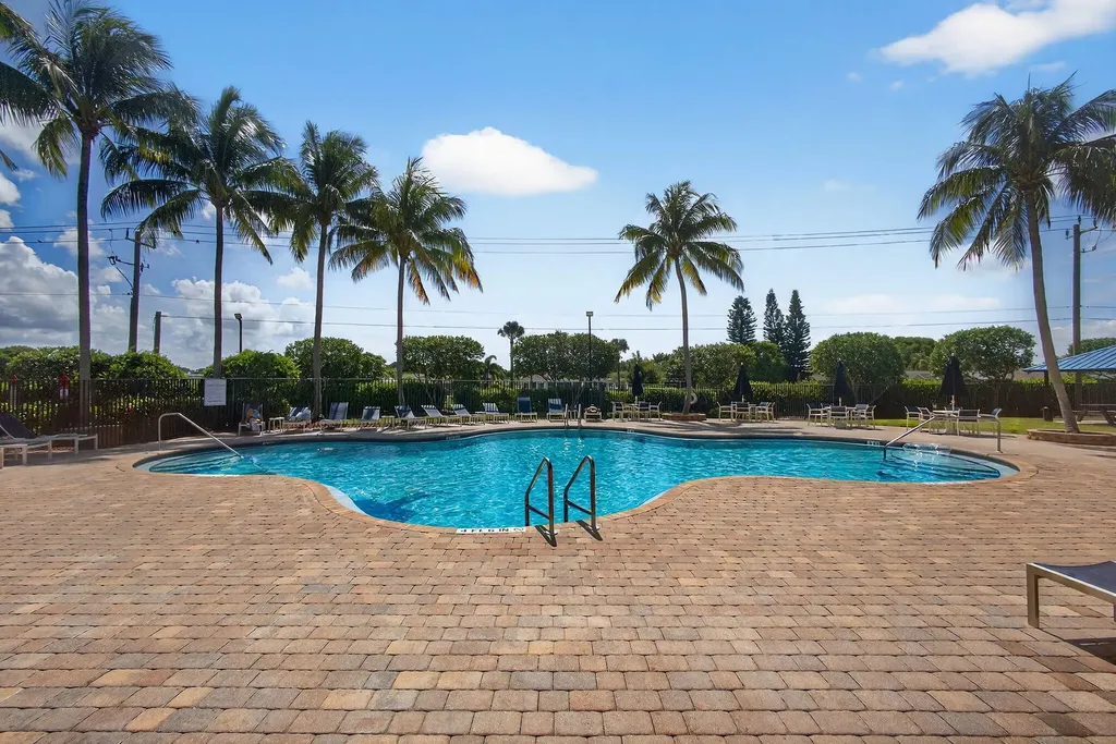 3085 N Evergreen Circle Boynton Beach FL 33426