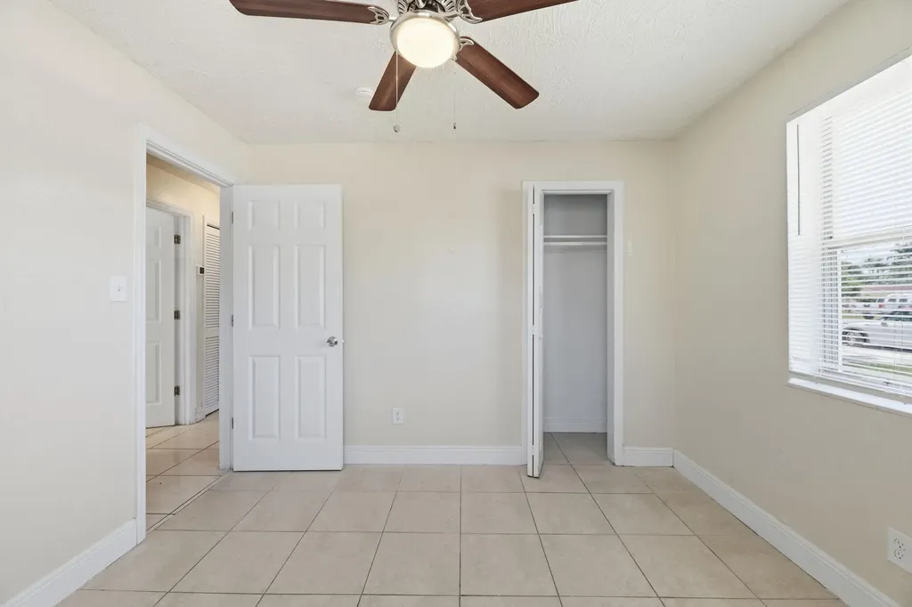 4888 Prince Drive Lake Worth Beach FL 33461