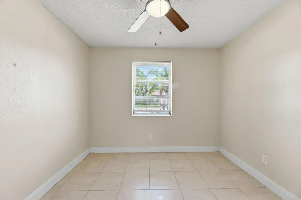 4888 Prince Drive Lake Worth Beach FL 33461