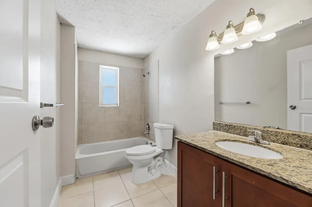4888 Prince Drive Lake Worth Beach FL 33461