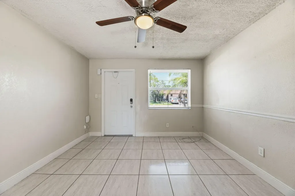 4888 Prince Drive Lake Worth Beach FL 33461