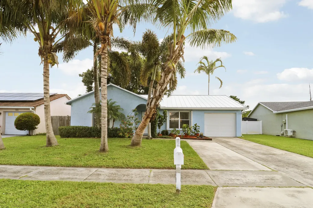 104 Banyan Circle Jupiter FL 33458