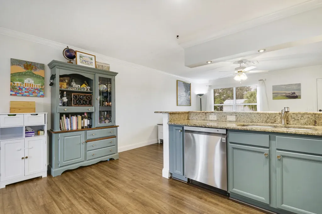 104 Banyan Circle Jupiter FL 33458