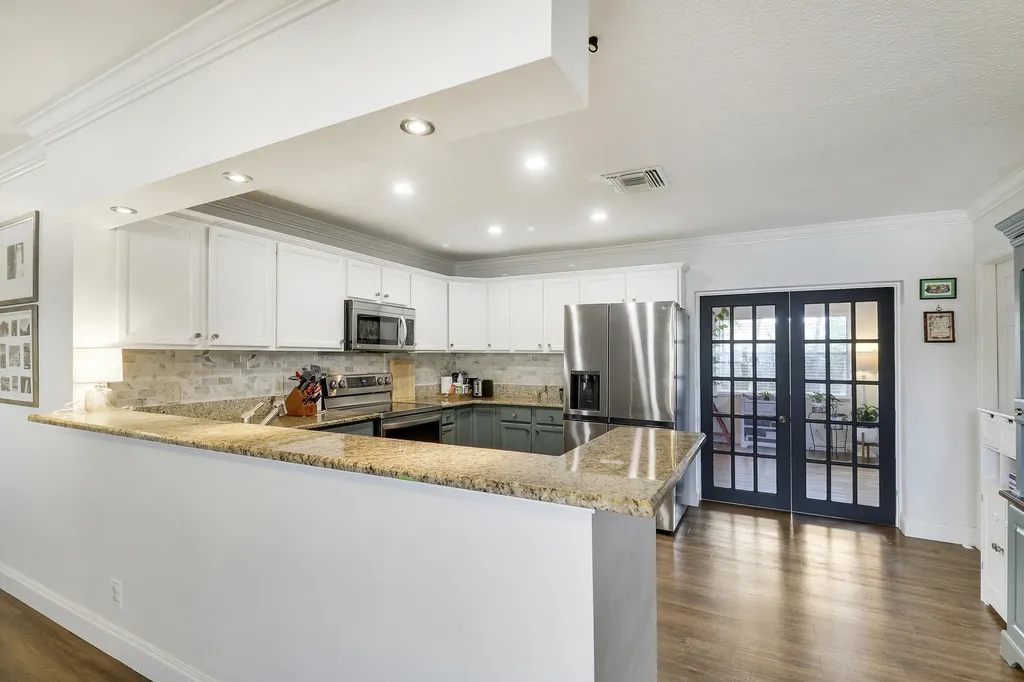 104 Banyan Circle Jupiter FL 33458