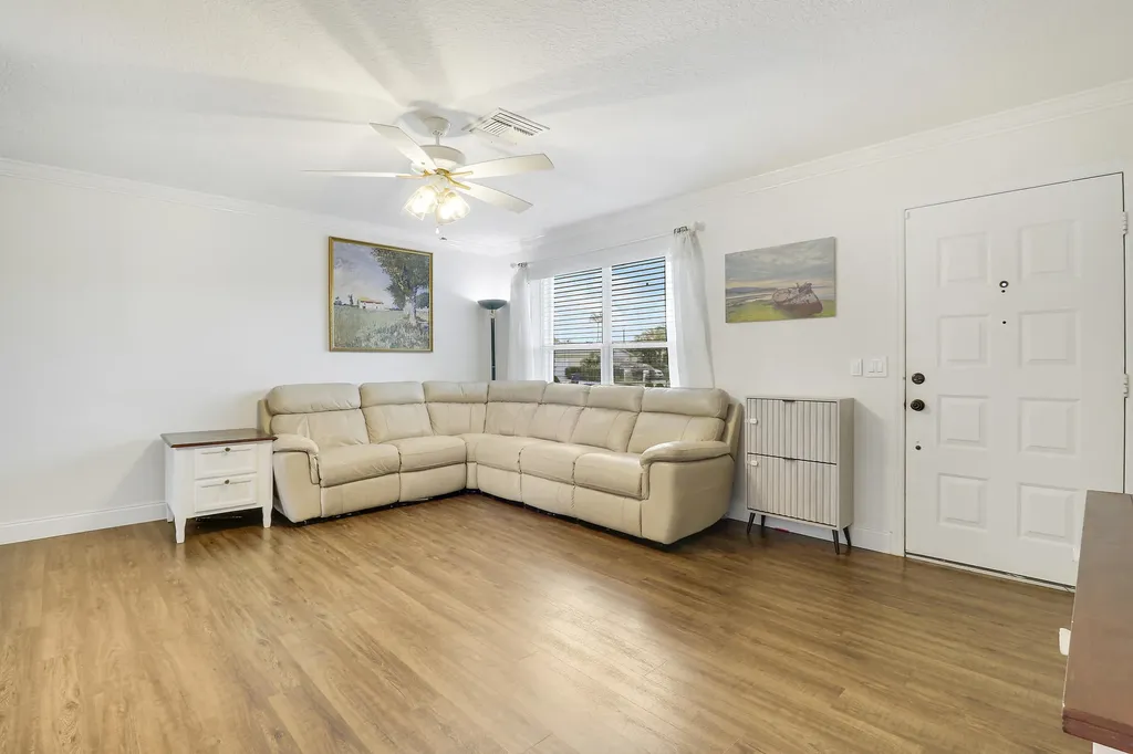 104 Banyan Circle Jupiter FL 33458