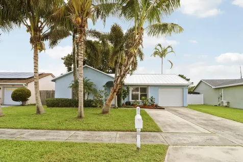 104 Banyan Circle Jupiter FL 33458