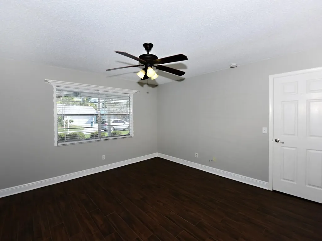 598 NE Maranta Terrado NE Jensen Beach FL 34957