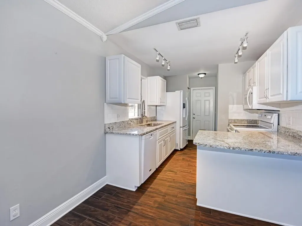598 NE Maranta Terrado NE Jensen Beach FL 34957