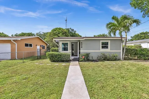 5026 SW 21st Street SW West Park FL 33023