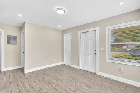 5026 SW 21st Street SW West Park FL 33023