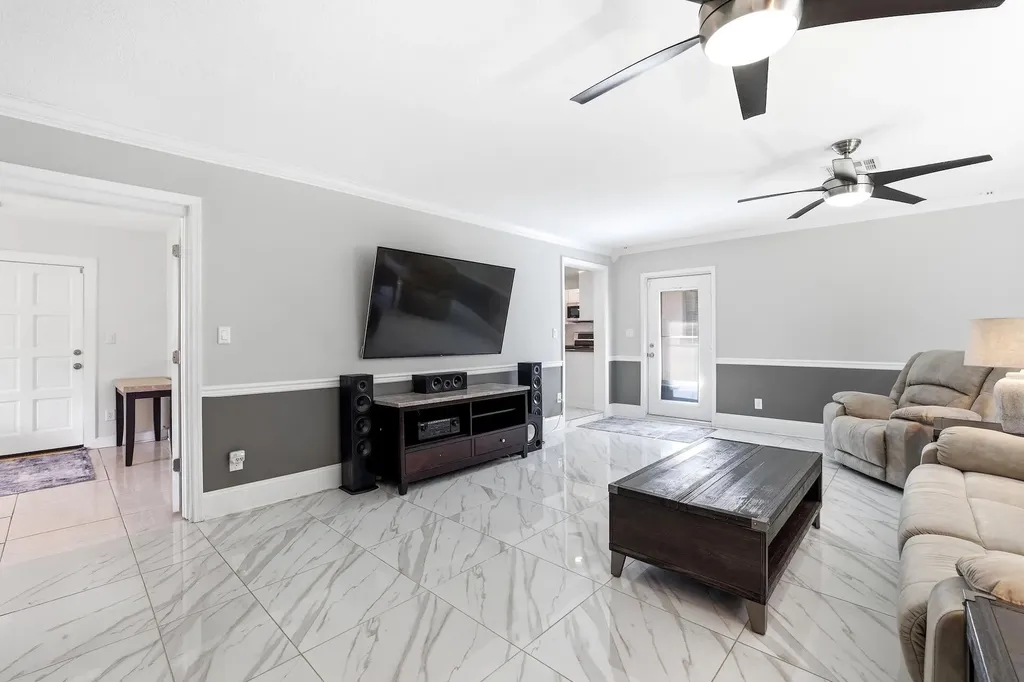 5196 Greenwood Drive Delray Beach FL 33484