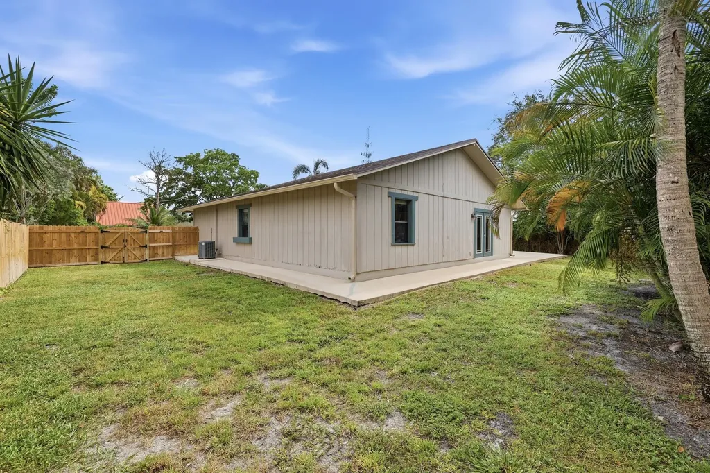 5196 Greenwood Drive Delray Beach FL 33484