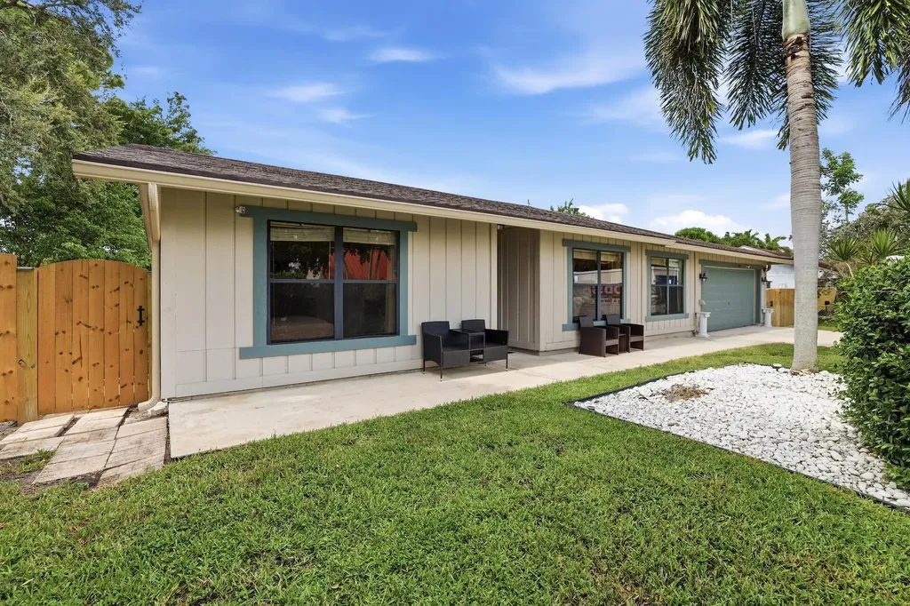 5196 Greenwood Drive Delray Beach FL 33484