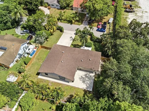 5196 Greenwood Drive Delray Beach FL 33484
