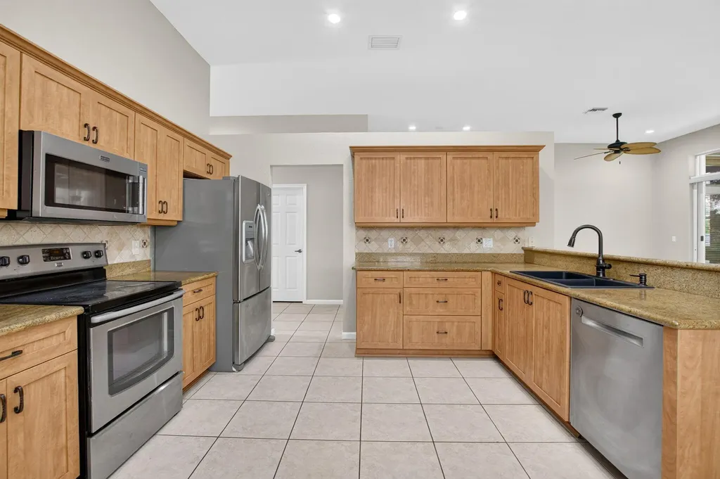 5346 Vallejo Terrace Delray Beach FL 33484