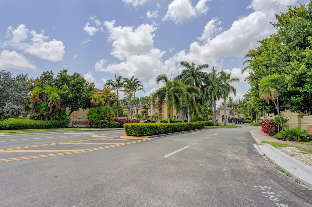 2851 W Prospect Road Tamarac FL 33309