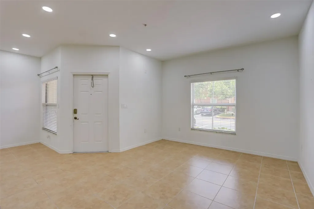 2851 W Prospect Road Tamarac FL 33309