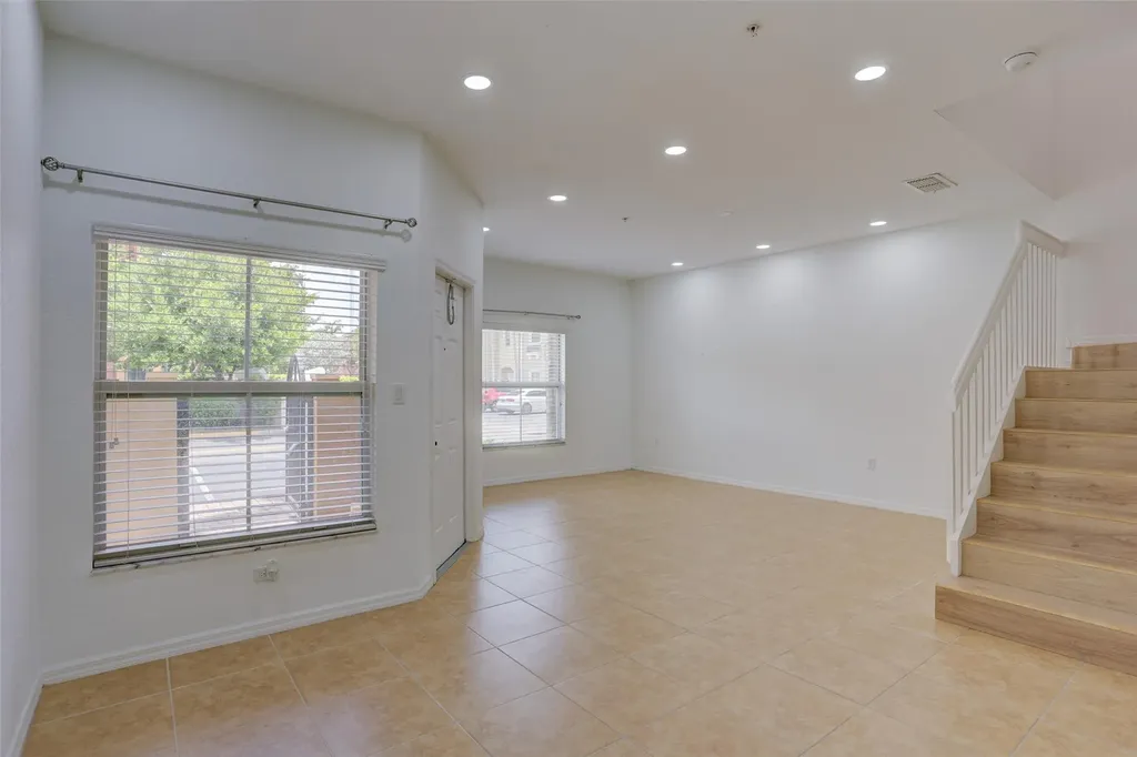 2851 W Prospect Road Tamarac FL 33309
