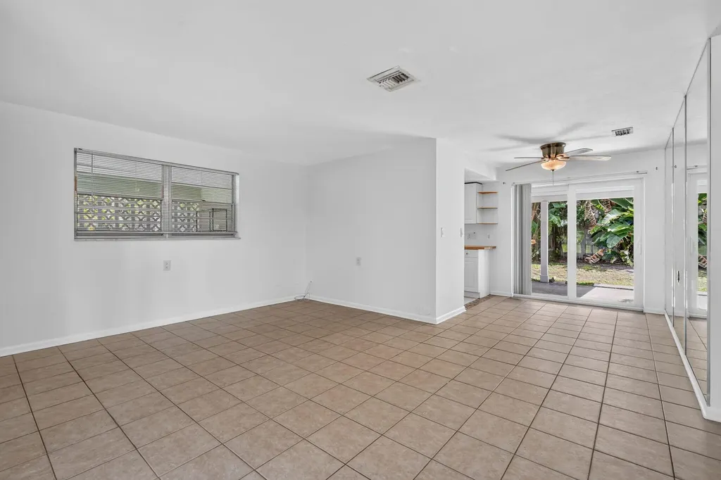 101 E Beverly Road E Jupiter FL 33469