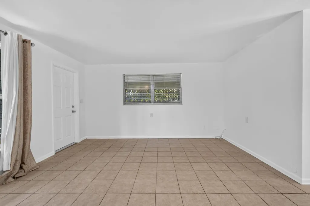 101 E Beverly Road E Jupiter FL 33469