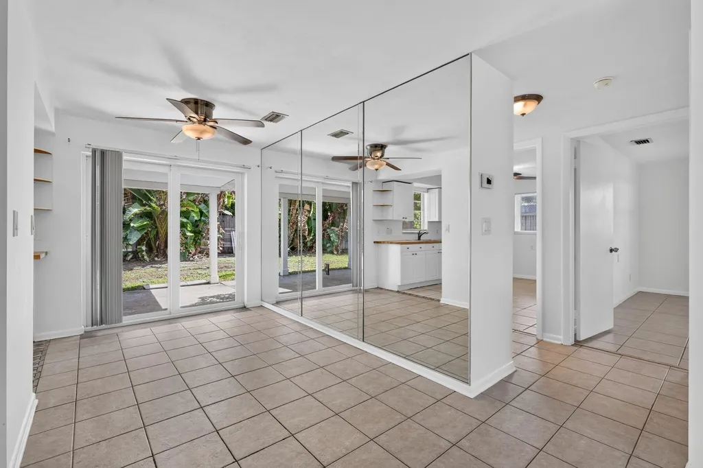 101 E Beverly Road E Jupiter FL 33469
