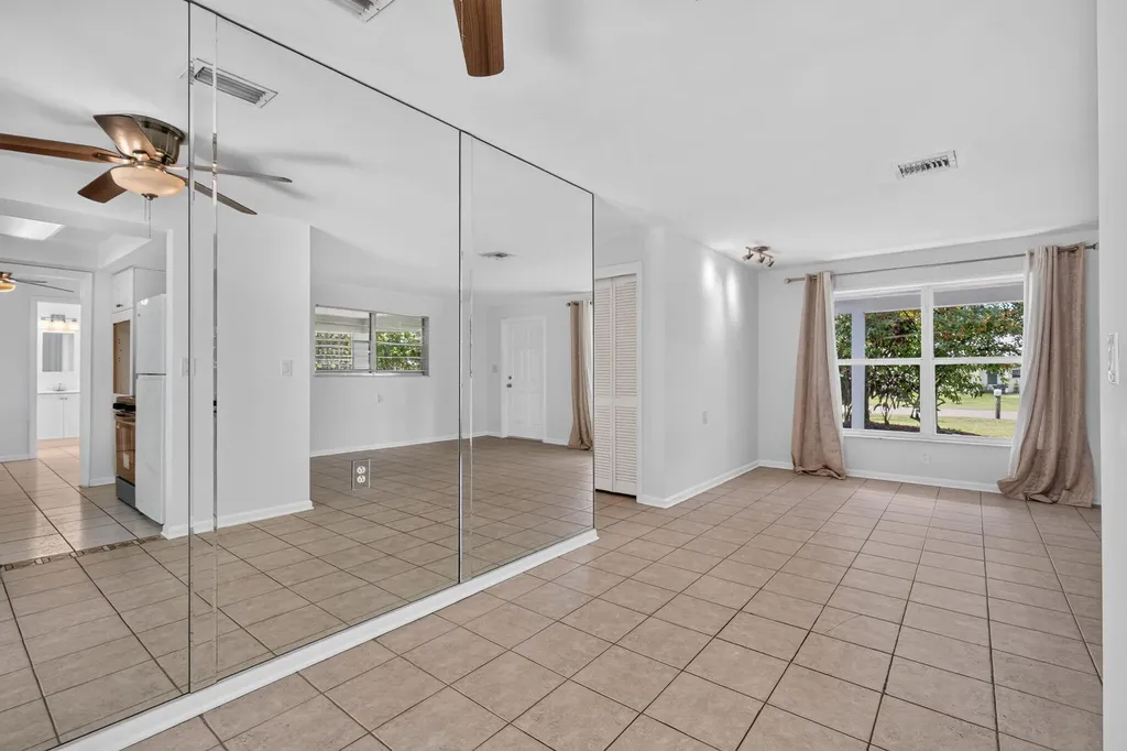 101 E Beverly Road E Jupiter FL 33469