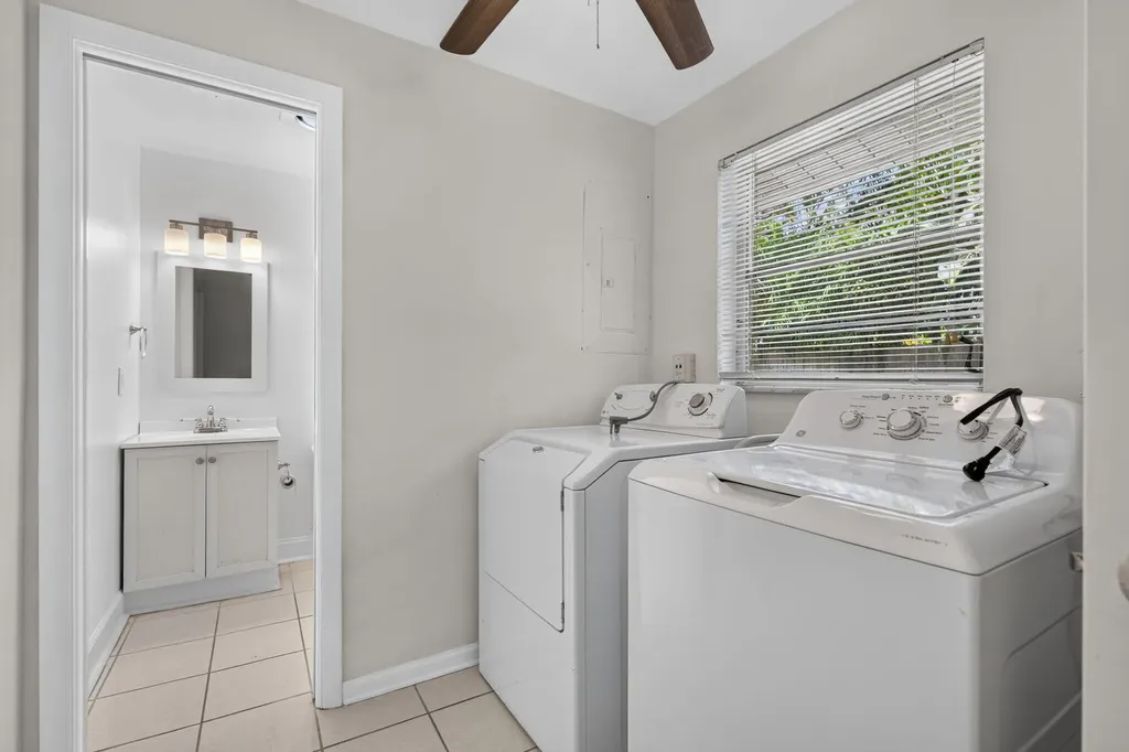 101 E Beverly Road E Jupiter FL 33469