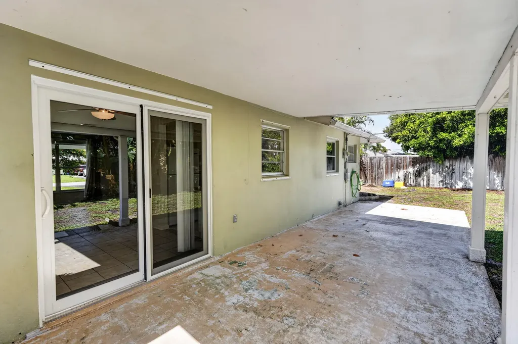 101 E Beverly Road E Jupiter FL 33469