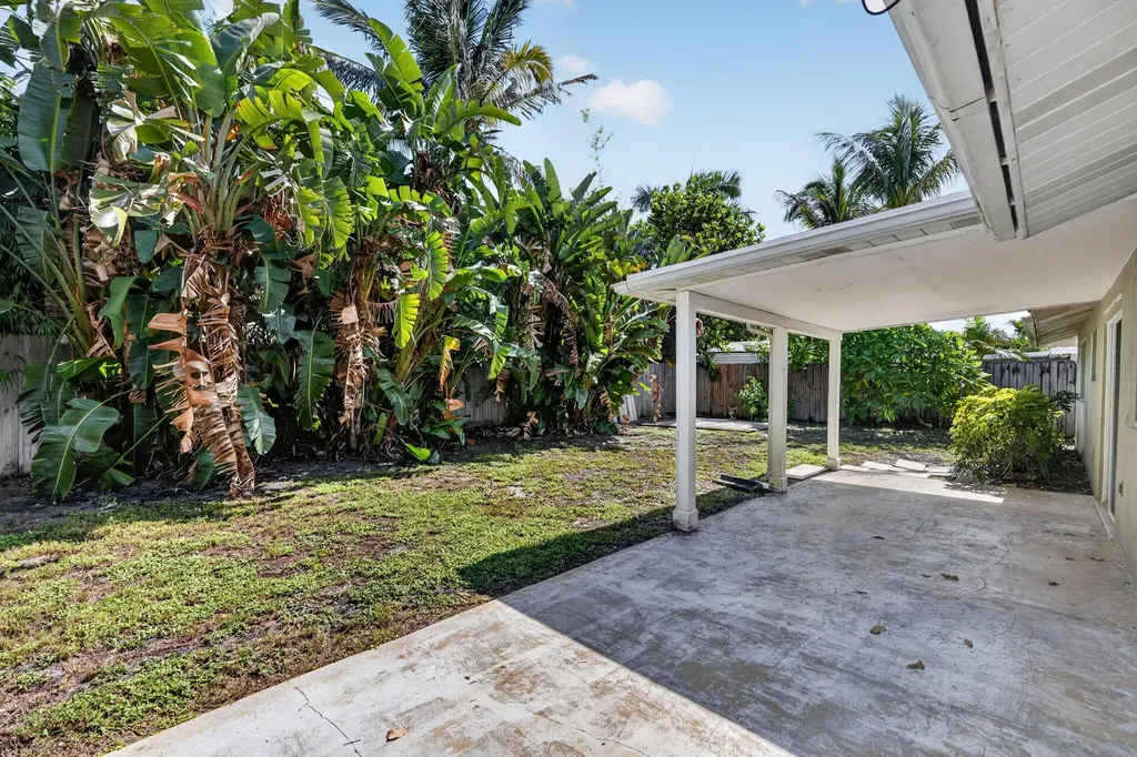 101 E Beverly Road E Jupiter FL 33469