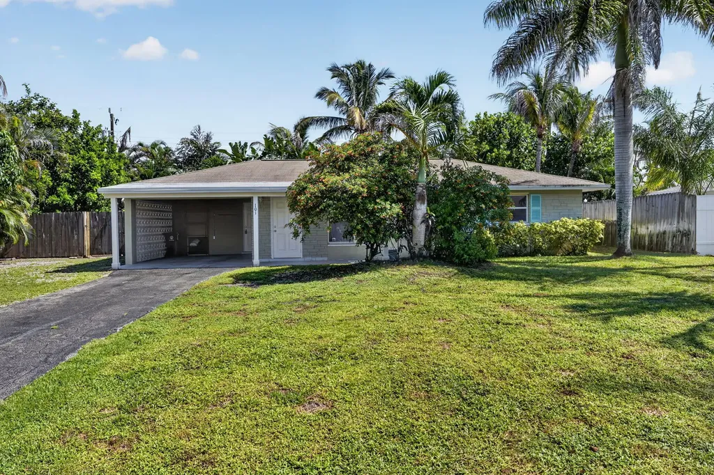 101 E Beverly Road E Jupiter FL 33469