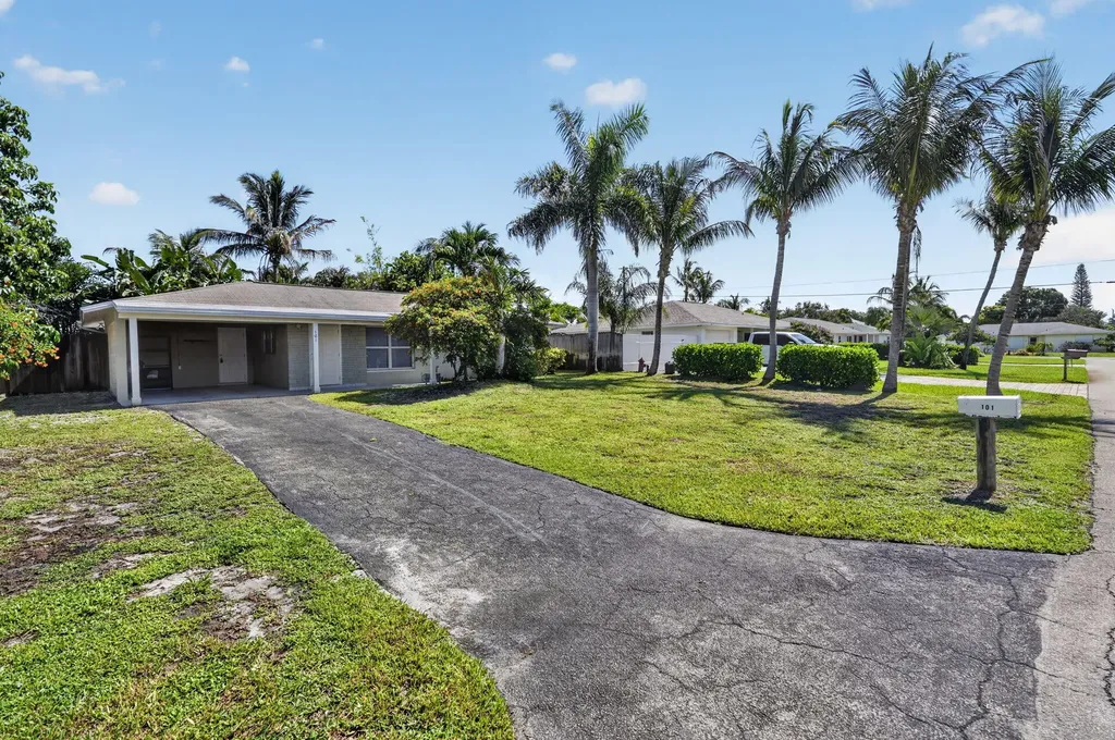 101 E Beverly Road E Jupiter FL 33469