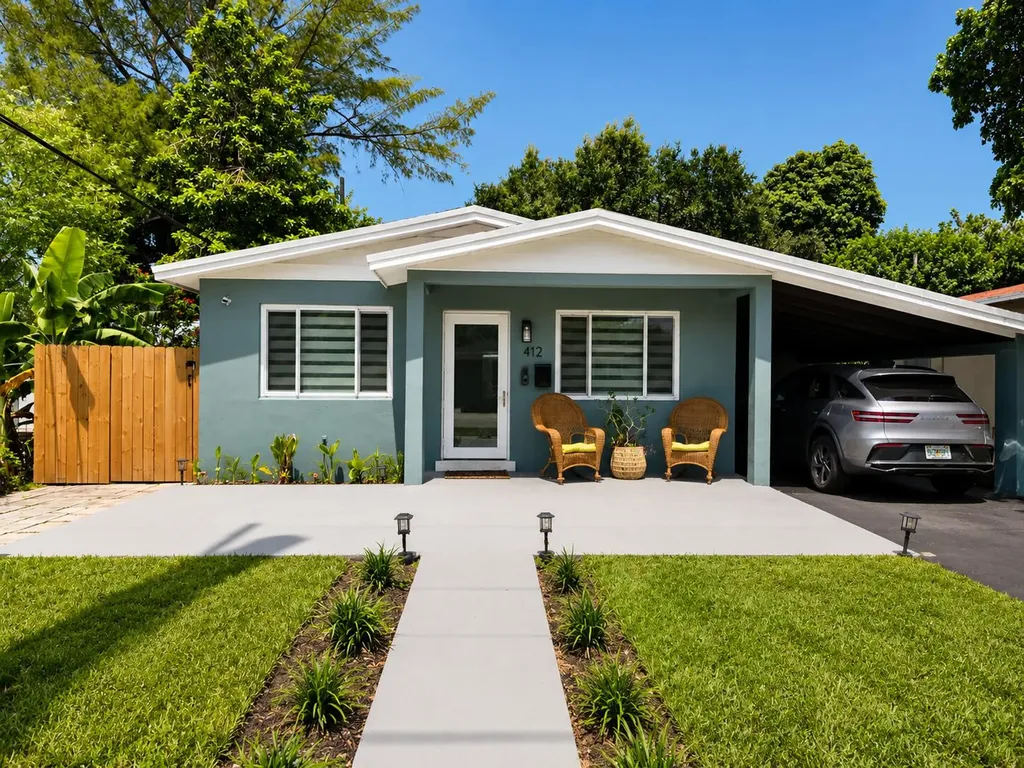 412 S 24th Avenue Hollywood FL 33020