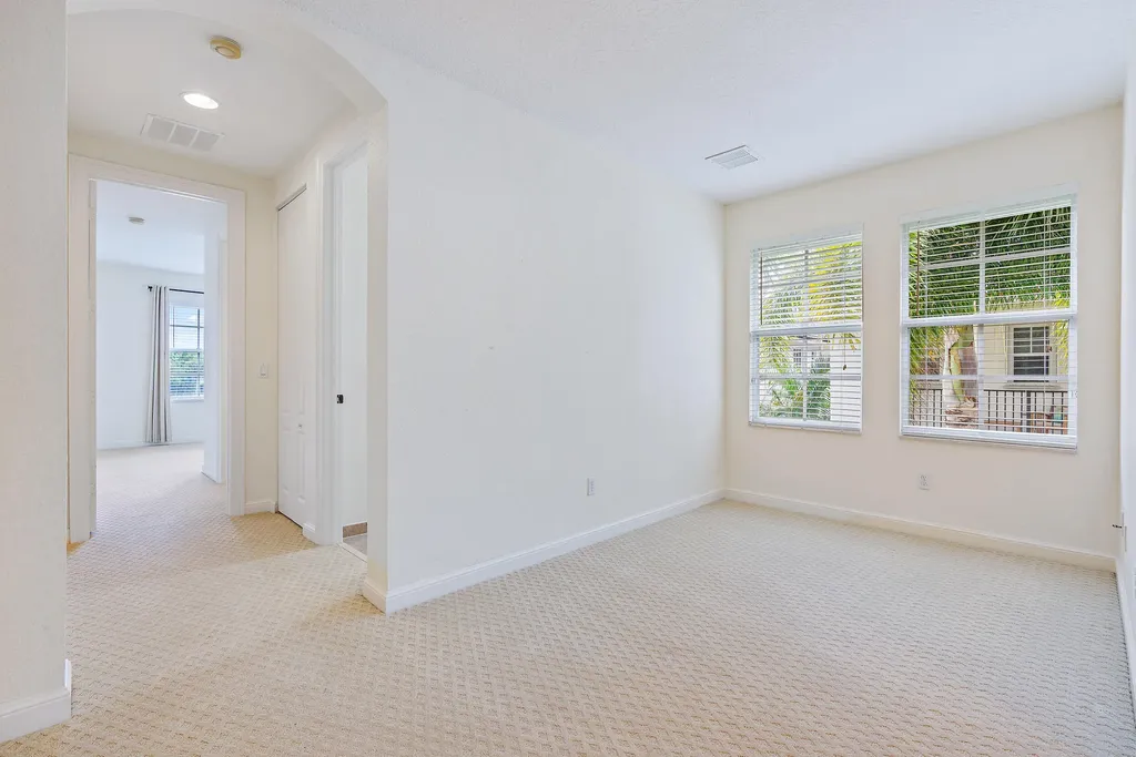 1058 Vintner Boulevard Palm Beach Gardens FL 33410