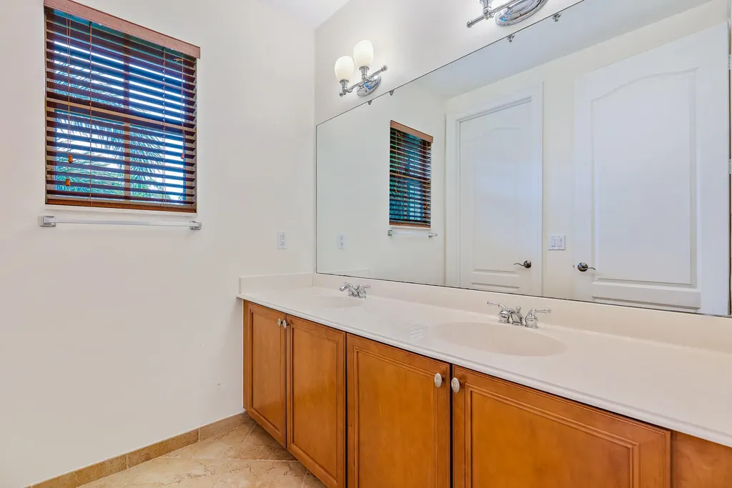 1058 Vintner Boulevard Palm Beach Gardens FL 33410