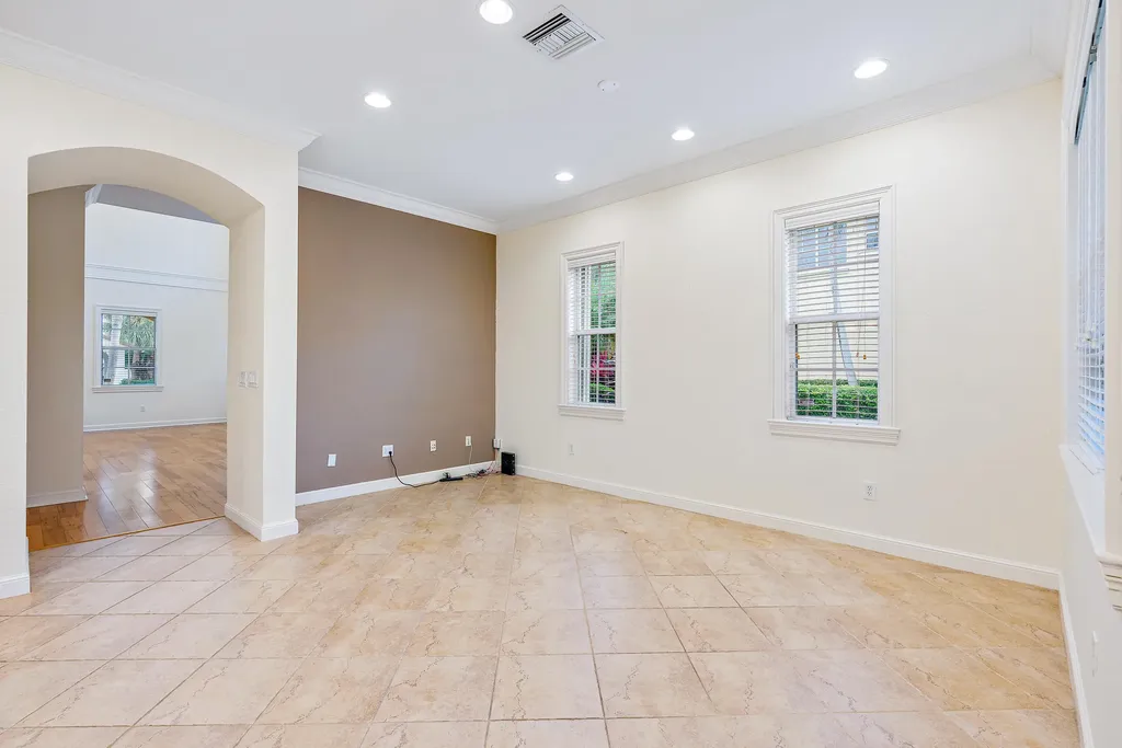 1058 Vintner Boulevard Palm Beach Gardens FL 33410