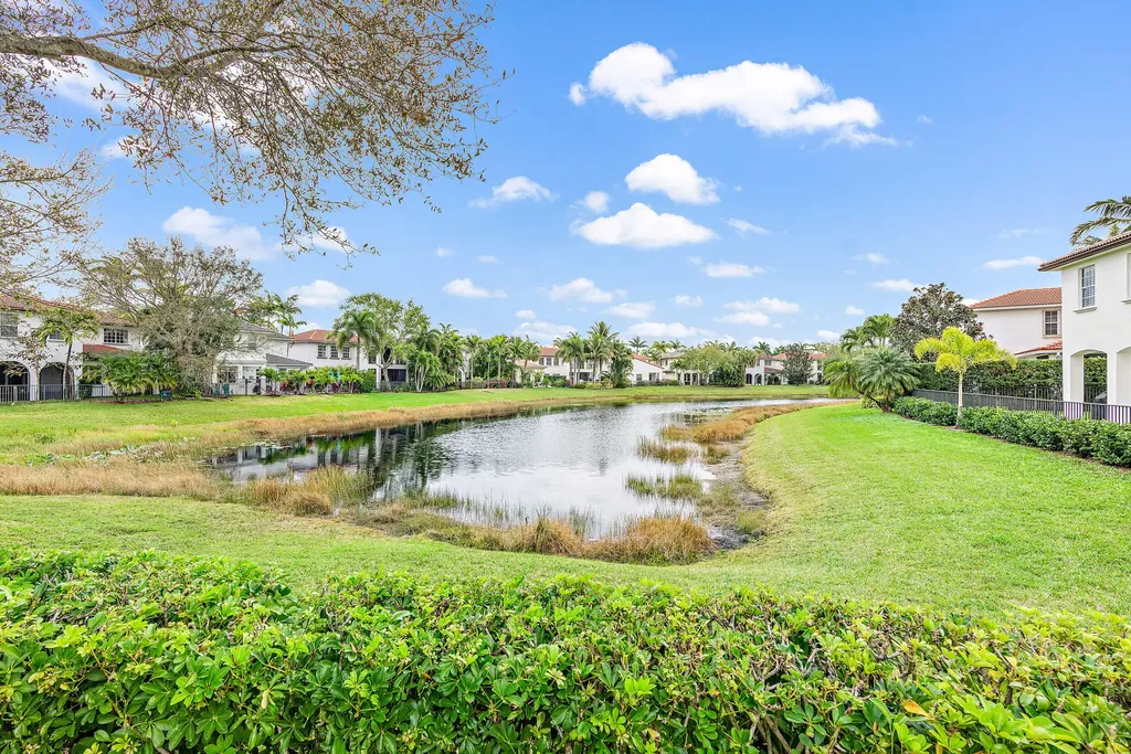 1058 Vintner Boulevard Palm Beach Gardens FL 33410