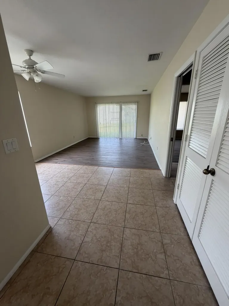 1720 SE Linpark Court Port St Lucie FL 34952
