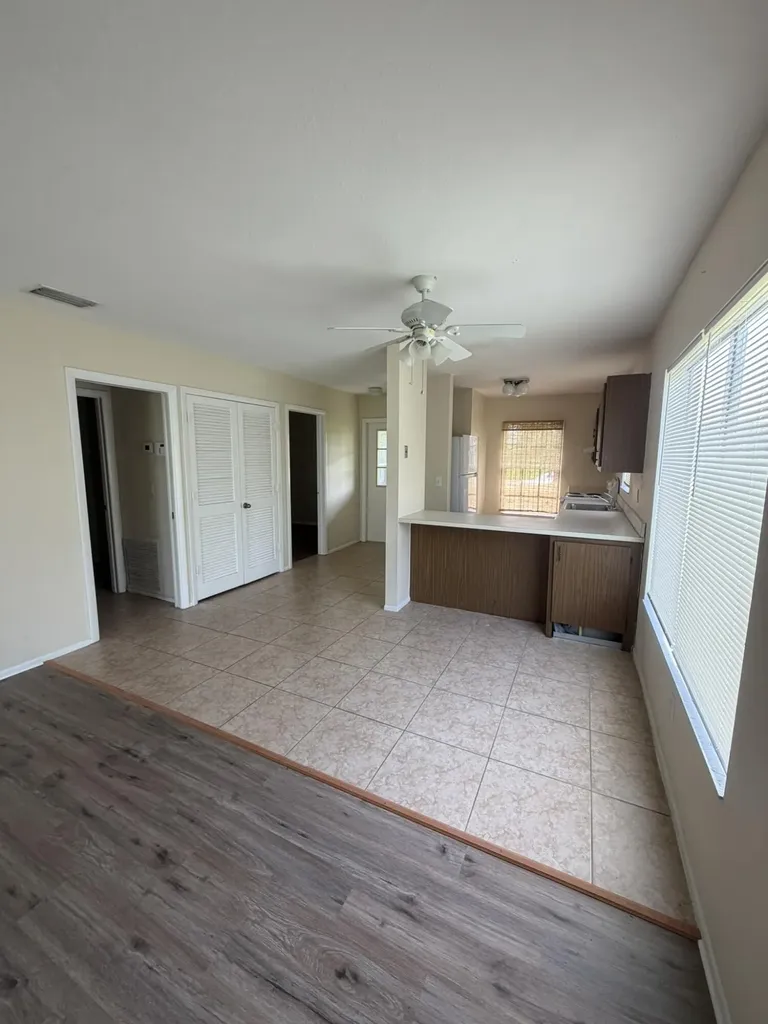 1720 SE Linpark Court Port St Lucie FL 34952