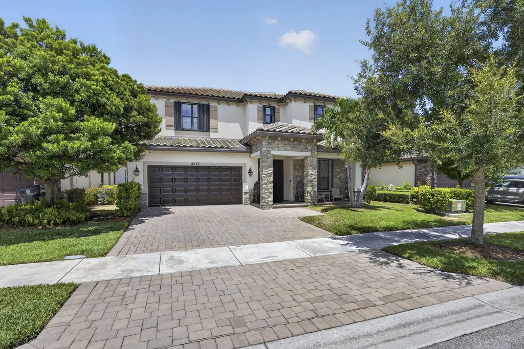 4577 Willow Run Way Wellington FL 33467