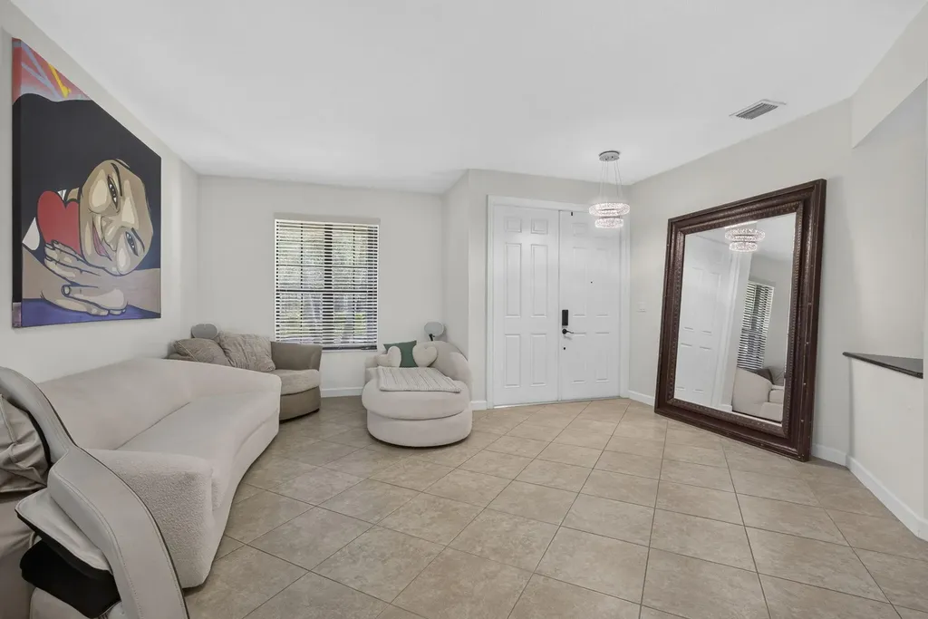 4577 Willow Run Way Wellington FL 33467