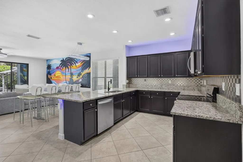 4577 Willow Run Way Wellington FL 33467