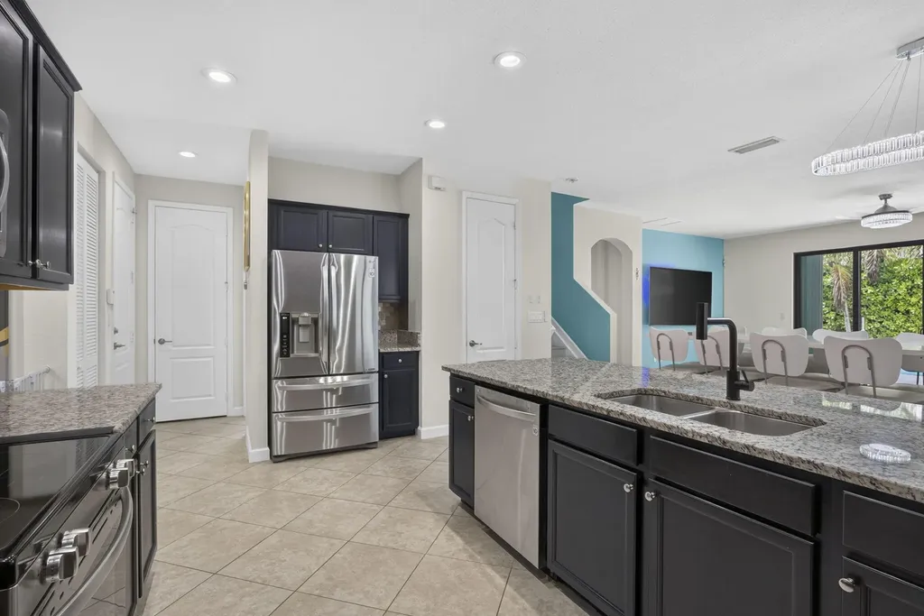 4577 Willow Run Way Wellington FL 33467