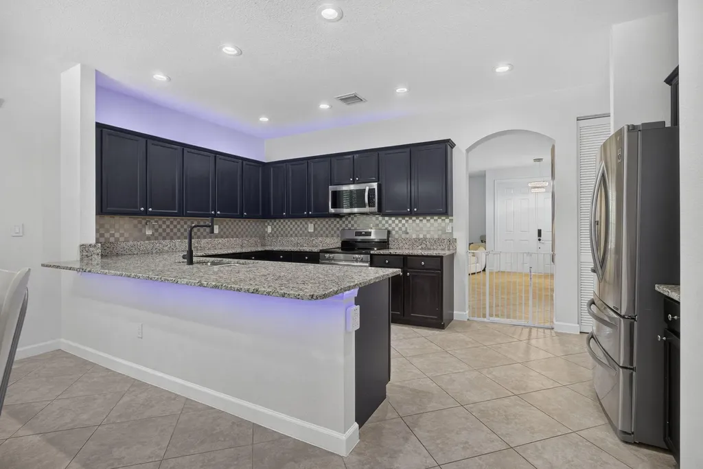 4577 Willow Run Way Wellington FL 33467