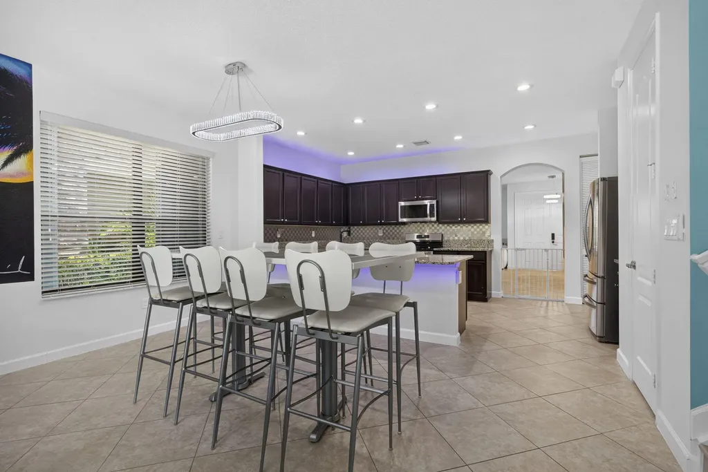 4577 Willow Run Way Wellington FL 33467