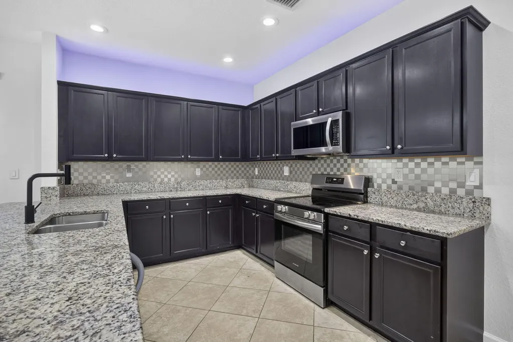 4577 Willow Run Way Wellington FL 33467