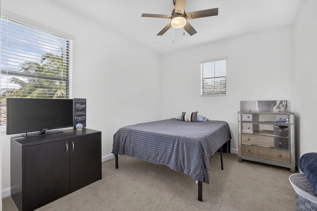 4577 Willow Run Way Wellington FL 33467