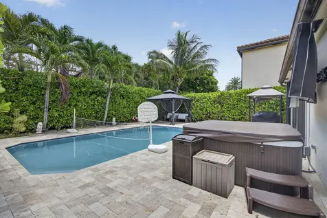 4577 Willow Run Way Wellington FL 33467