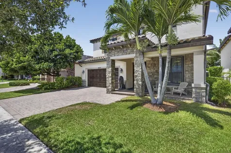 4577 Willow Run Way Wellington FL 33467