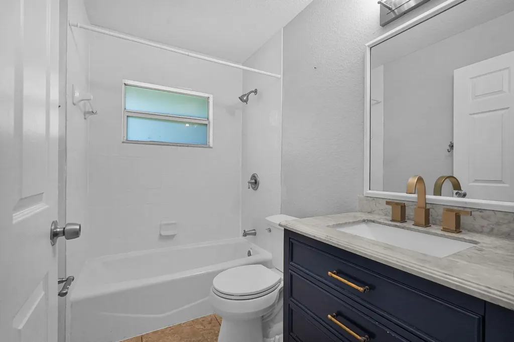 520 N Southridge Road N Delray Beach FL 33444