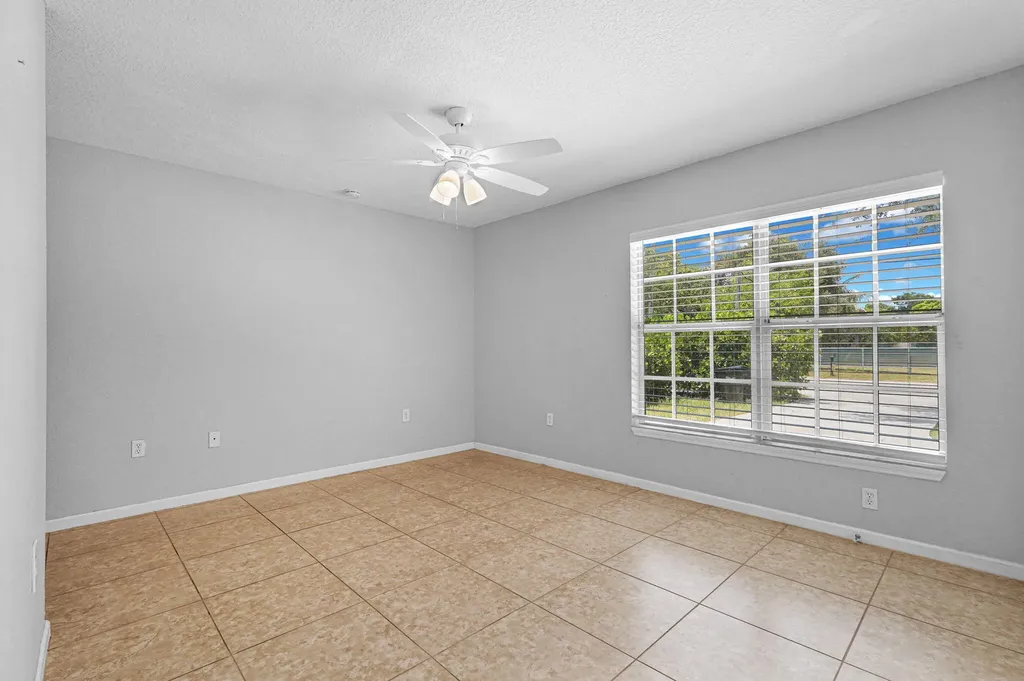 520 N Southridge Road N Delray Beach FL 33444